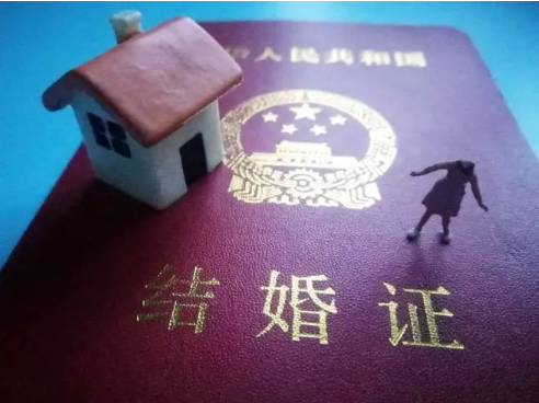 北京夫妻房产证更名后离婚房产分割该怎么办-麻烦吗？